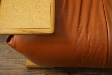 中古　美品　モリシゲ(MORISHIGE/森繁)　G-アーク　本革(レザー)　お洒落なモダンデザインが魅力の3人掛けソファ(アームソファ、三人掛けソファ、トリプルソファ)(定価約55万円)(R-067237)