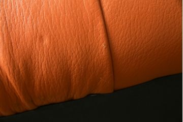 中古　美品　モリシゲ(MORISHIGE/森繁)　G-アーク　本革(レザー)　お洒落なモダンデザインが魅力の3人掛けソファ(アームソファ、三人掛けソファ、トリプルソファ)(定価約55万円)(R-067237)