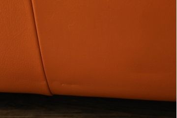 中古　モリシゲ(MORISHIGE/森繁)　G-アーク　本革(レザー)　お洒落なモダンデザインが魅力の2人掛けソファ(二人掛けソファ、2P、ラブソファ、アームソファ)(R-067238)