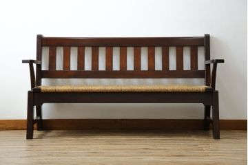 中古　稀少　特注品　松本民芸家具　縦桟背もたれのすっきりしたデザインが目を引くラッシベンチ(2人掛け、2.5人掛け、3人掛け、長イス、長椅子、アームチェア、ダイニングチェア)(R-067241)