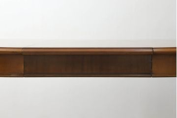 中古　希少　絶版品!!　イタリア製　メデア(Medea)　優美な佇まいが魅力的!!天板の美しい木目が目を惹くダイニングテーブル(エクステンションテーブル、拡張式テーブル、食卓、4人掛け、6人掛け、ラウンドテーブル)(定価約85万円)(R-067242)