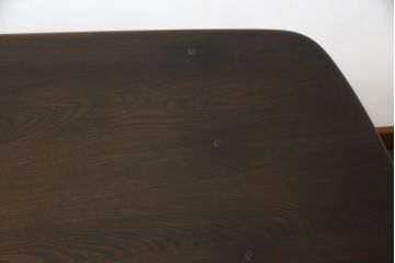 イギリスビンテージ　ERCOL(アーコール)　クラシカルな雰囲気漂うダイニングテーブル(4人掛け、6人掛け、食卓、作業台、ヴィンテージ、英国、北欧)(R-067244)