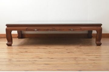 中古　美品　京指物　西村作　花梨(カリン)材　漆塗り　深みのある色合いが魅力の彫刻入り座卓(ローテーブル、センターテーブル)(R-067245)