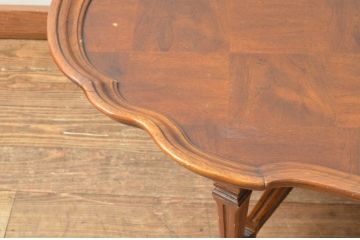 中古　DREXEL HERITAGE(ドレクセルヘリテイジ)　Cameo Classics(キャメオクラシックス)　優雅なひとときを演出するカクテルテーブル(センターテーブル、ローテーブル、リビングテーブル、カフェテーブル)(定価約60万円)(R-067248)