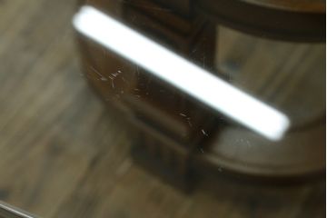 中古　DREXEL HERITAGE(ドレクセルヘリテイジ)　FRANCESCA(フランチェスカ)シリーズ　エレガントなデザインの脚が魅力的なガラス天板のローテーブル(センターテーブル、カクテルテーブル、リビングテーブル、カフェテーブル、ガラステーブル、オーバル型)(定価約48万円)(R-067249)
