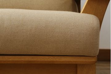 中古　美品　柏木工(KASHIWA、かしわ)　ナチュラルな色合いが優しい雰囲気を醸し出す三人掛けソファ(3P、3人掛けソファ、トリプルソファ、アームソファ)(R-067288)