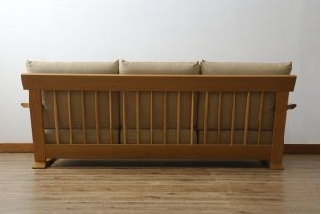 中古　美品　柏木工(KASHIWA、かしわ)　ナチュラルな色合いが優しい雰囲気を醸し出す三人掛けソファ(3P、3人掛けソファ、トリプルソファ、アームソファ)(R-067288)
