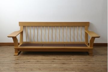 中古　美品　柏木工(KASHIWA、かしわ)　ナチュラルな色合いが優しい雰囲気を醸し出す三人掛けソファ(3P、3人掛けソファ、トリプルソファ、アームソファ)(R-067288)