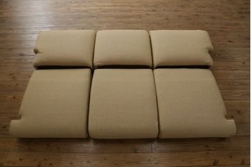 中古　美品　柏木工(KASHIWA、かしわ)　ナチュラルな色合いが優しい雰囲気を醸し出す三人掛けソファ(3P、3人掛けソファ、トリプルソファ、アームソファ)(R-067288)