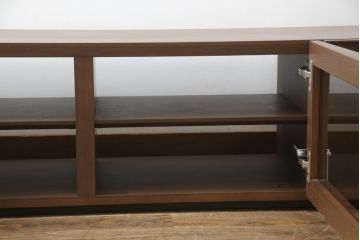中古　美品　arflex(アルフレックス)　CONDUCTOR(コンダクター)　落ち着いた大人の空間づくりにおすすめなテレビボード(収納棚、戸棚、テレビ台、ローボード、リビングボード)(定価約34万円)(R-067289)