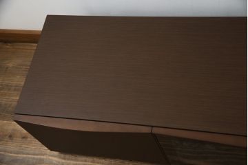 中古　美品　arflex(アルフレックス)　CONDUCTOR(コンダクター)　落ち着いた大人の空間づくりにおすすめなテレビボード(収納棚、戸棚、テレビ台、ローボード、リビングボード)(定価約34万円)(R-067289)