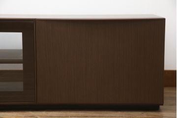 中古　美品　arflex(アルフレックス)　CONDUCTOR(コンダクター)　落ち着いた大人の空間づくりにおすすめなテレビボード(収納棚、戸棚、テレビ台、ローボード、リビングボード)(定価約34万円)(R-067289)