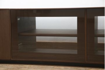 中古　美品　arflex(アルフレックス)　CONDUCTOR(コンダクター)　落ち着いた大人の空間づくりにおすすめなテレビボード(収納棚、戸棚、テレビ台、ローボード、リビングボード)(定価約34万円)(R-067289)