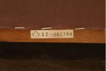 中古　神戸洋家具　メープル不二屋　優雅な佇まいが魅力的な1人掛けソファ(ラウンジチェア、1P、一人掛け)(R-067303)