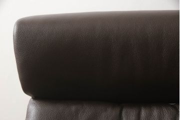 中古　美品　EKORNES(エコーネス)　トーキョー　ヘッドレスト付ローバック　Mサイズ　スタイリッシュなデザインが魅力のストレスレスチェア&オットマンのセット(スターベース、1人掛けソファ、一人掛けソファ、1Pソファ、アームチェア、リクライニングチェア、フットスツール、北欧、本革、レザーチェア)(定価約35万2千円)(R-067304)