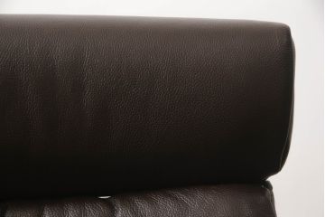 中古　美品　EKORNES(エコーネス)　トーキョー　ヘッドレスト付ローバック　Mサイズ　スタイリッシュなデザインが魅力のストレスレスチェア&オットマンのセット(スターベース、1人掛けソファ、一人掛けソファ、1Pソファ、アームチェア、リクライニングチェア、フットスツール、北欧、本革、レザーチェア)(定価約35万2千円)(R-067304)