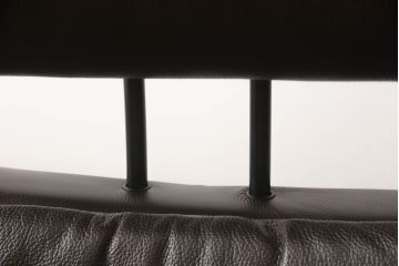中古　美品　EKORNES(エコーネス)　トーキョー　ヘッドレスト付ローバック　Mサイズ　スタイリッシュなデザインが魅力のストレスレスチェア&オットマンのセット(スターベース、1人掛けソファ、一人掛けソファ、1Pソファ、アームチェア、リクライニングチェア、フットスツール、北欧、本革、レザーチェア)(定価約35万2千円)(R-067304)