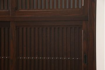 中古　美品　栗材　上質な和の空間を演出する水屋箪笥(食器棚、茶箪笥、戸棚、収納棚、キャビネット)(R-067315)