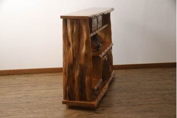 中古　美品　屋久杉材　日本伝統木芸作家・熊谷 勲作　生命力溢れる圧倒的な迫力が魅力の飾り棚(茶棚、違い棚、キャビネット)(R-067316)