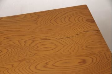 中古　美品　屋久杉材　日本伝統木芸作家・熊谷 勲作　生命力溢れる圧倒的な迫力が魅力の飾り棚(茶棚、違い棚、キャビネット)(R-067316)
