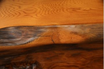 中古　美品　屋久杉材　日本伝統木芸作家・熊谷 勲作　生命力溢れる圧倒的な迫力が魅力の飾り棚(茶棚、違い棚、キャビネット)(R-067316)