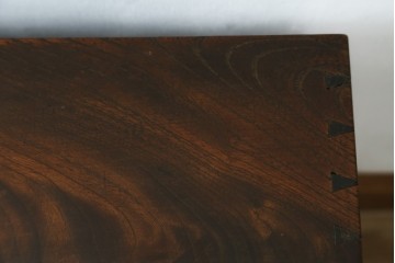 和製アンティーク　上手物　蟻組み(アリ組み、あり組み)　三方欅(ケヤキ)材　漆塗り　引き出し10杯付き!!くっきりした杢目が魅力の小引き出し　(R-067318)