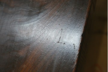 和製アンティーク　上手物　蟻組み(アリ組み、あり組み)　三方欅(ケヤキ)材　漆塗り　引き出し10杯付き!!くっきりした杢目が魅力の小引き出し　(R-067318)