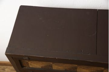 和製アンティーク　激レア　希少!!　レトロな雰囲気が魅力的!!パーケットリー(寄木細工)のパタパタ扉付き下駄箱(シューズボックス、収納棚、戸棚、靴箱、玄関収納)(R-067319)