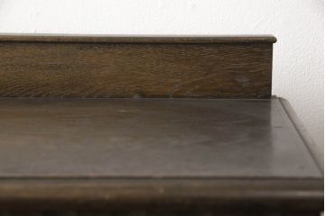 和製ビンテージ　神戸洋家具　ナラ材　クラシカルな雰囲気漂うキャビネット(サイドボード、サイドキャビネット、ブックケース、収納棚、戸棚、ヴィンテージ)(R-067320)