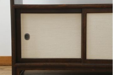 和製ビンテージ　松本民芸家具　#221型(II)　上質な和の空間を演出するクズ布茶棚(茶タンス、飾り棚、収納棚、戸棚、サイドボード、ヴィンテージ)(定価約37万円)(R-067321)