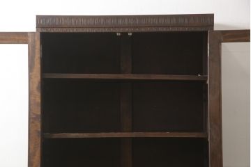 中古　軽井沢彫り　上品で和モダンな雰囲気漂う食器棚(キャビネット、収納棚、戸棚)(R-067322)