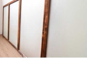 アンティーク建具　プレスガラス入り　インテリアに合わせやすいシンプルなデザインのガラス窓4枚セット(引き戸、ガラス戸)(R-067339)