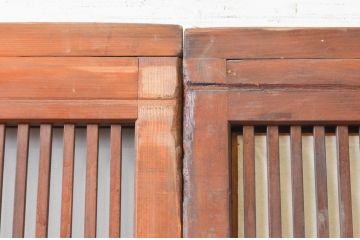 アンティーク建具　和の風情が感じられる裏障子付きの格子戸2枚セット(引き戸、ガラス帯戸、障子戸)(R-067344)
