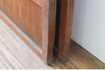 アンティーク建具　和の風情が感じられる裏障子付きの格子戸2枚セット(引き戸、ガラス帯戸、障子戸)(R-067344)
