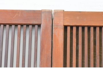 アンティーク建具　和の風情が感じられる裏障子付きの格子戸2枚セット(引き戸、ガラス帯戸、障子戸)(R-067347)