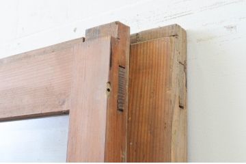 アンティーク建具　経年による古い木味が魅力のマス目(升目)格子のガラス戸2枚セット(引き戸)(R-067348)