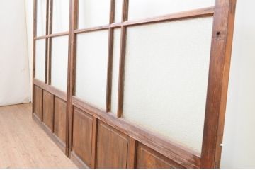 アンティーク建具　腰板欅(ケヤキ)材　どこか懐かしい雰囲気漂う幅広ガラス戸2枚セット(引き戸)(R-067349)