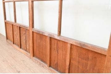 アンティーク建具　趣のある木味が楽しめるガラス戸2枚セット(引き戸)(R-067350)