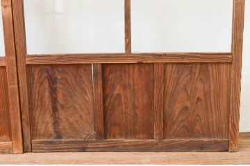アンティーク建具　趣のある木味が楽しめるガラス戸2枚セット(引き戸)(R-067350)