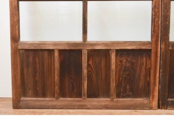 アンティーク建具　経年の趣ある木味が魅力のガラス戸2枚セット(引き戸)(R-067354)