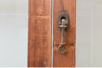 アンティーク建具　経年の趣ある木味が魅力のガラス戸2枚セット(引き戸)(R-067354)