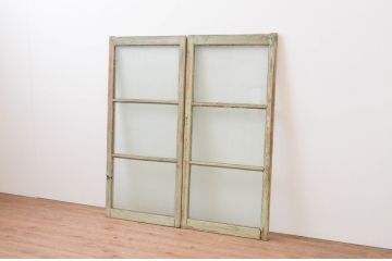 アンティーク建具　ペイント仕上げ限定　ペンキの剥げたガラス窓2枚セット(引き戸、ガラス戸)(R-067356)