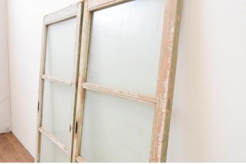 アンティーク建具　ペイント仕上げ限定　ペンキの剥げたガラス窓2枚セット(引き戸、ガラス戸)(R-067356)