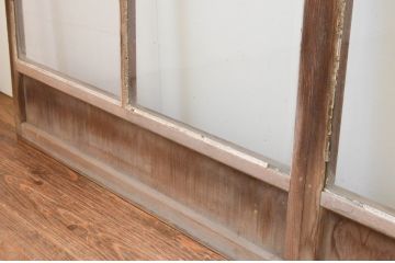 アンティーク建具　経年を感じさせる古い木味が魅力のガラス戸4枚セット(引き戸)(R-067359)