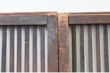 アンティーク建具　和の空間作りにお勧めな格子戸2枚セット(引き戸)(R-067363)