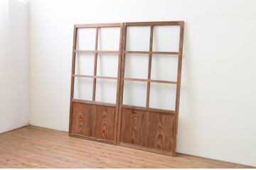 アンティーク建具　古い木味が趣を感じさせるガラス戸2枚セット(引き戸)(R-067366)