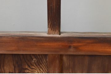 アンティーク建具　木の風合いが味わい深いガラス戸1枚(引き戸)(R-067373)