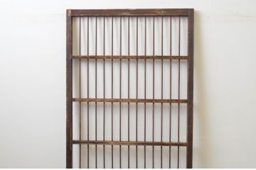 アンティーク建具　経年を感じる風合いが魅力の鉄格子入り引き戸1枚(引き戸、建具)(R‐067375)