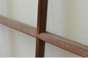 アンティーク建具　経年を感じさせる木味が味わい深いマス目(升目)のガラス戸1枚(引き戸、ガラス戸)(R‐067379)