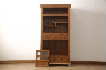 中古　超美品　新古未使用品　品のある佇まいが美しい水屋箪笥(飾り棚、違い棚、キャビネット、収納棚、戸棚、茶箪笥、茶棚)(定価約55万円)(R-067432)